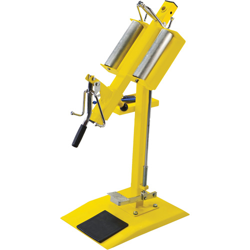 Manual Tire Spreader with Tilting Pedal Equipment World