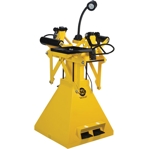 Pneumatic Passenger & Light Truck Tire Spreader Equipment World