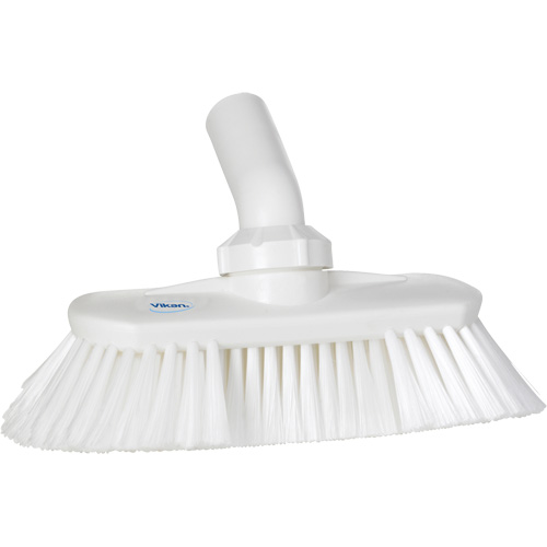 Brosse de lavage aliment&eacute;e en eau et &agrave; angle r&eacute;glable, Soies Doux, Longueur de 9-1/4", Blanc Equipment World