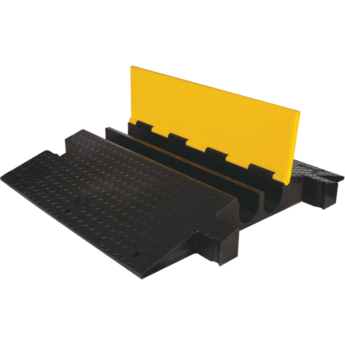 Protecteur de c&acirc;ble &agrave; traverse extr&ecirc;me Yellow Jacket, 2 canaux, 35,75" lo x 42,125" la x 5,125" h Equipment World