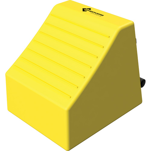 Cale de roue ultra-robuste pour l'exploitation mini&egrave;re Checkers Safety, PEHD, Jaune, 14-1/2" la x 17-1/2" p x 16" h Equipment World