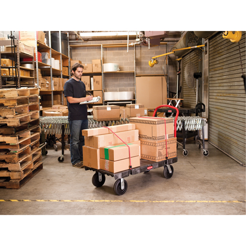 Chariot &agrave; plateforme robuste, 36" lo x 24" la, 2000 lb cap, Roues Polyol&eacute;fine Equipment World