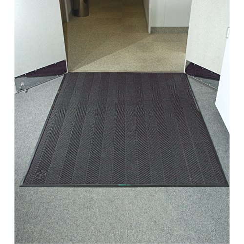 Waterhog&reg; Eco Elite Matting, Wiper/Scraper, 3' x 20' x 3/8", Grey Ash Equipment World