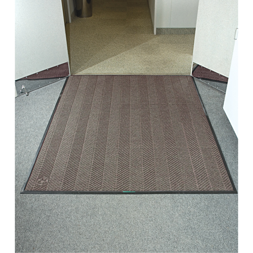 Waterhog&reg; Eco Elite Matting, Wiper/Scraper, 3' x 5' x 3/8", Chestnut Brown Equipment World