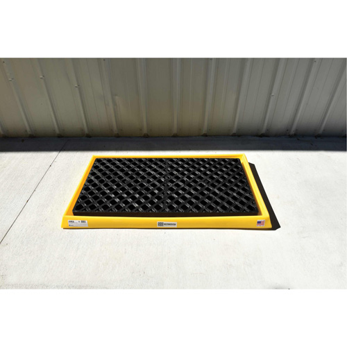 Ultra-Containment Tray&reg;, 54" L x 29.8" W x 3.5" H, 14 US gal. Spill Capacity Equipment World