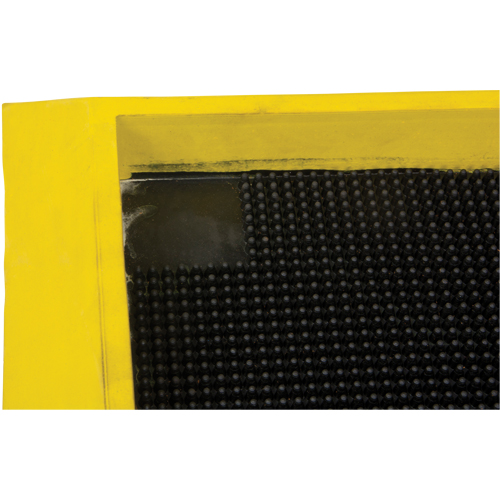 Foot Sanitizing Matting, Rubber, 2-2/3' W x 3-1/4' L x 2-1/2" Thick, Yellow Equipment World