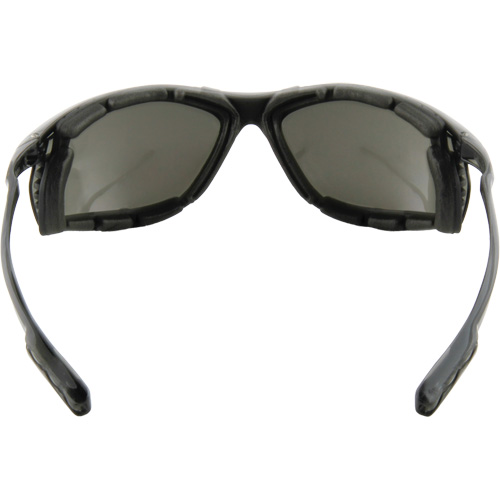 Lunettes de s&eacute;curit&eacute; avec joint en mousse Virtua, Lentille Grise/fum&eacute;e, Antibu&eacute;e, ANSI Z87+/R&eacute;pond ou surpasse la norme CSA Z94.3 Equipment World