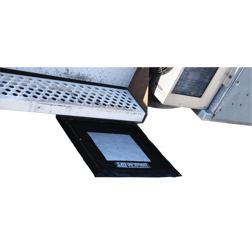 Drip Defender Spill Collection Pad, Oil Only, 15" x 13", 0.2 gal. Absorbancy Equipment World