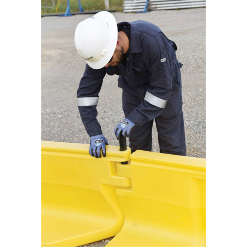 Ultra-Containment Wall&reg; M2 3' Containment Wall Corner Section Equipment World