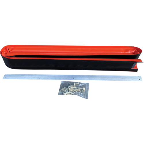 Ultra-Berm Builder Plus avec bandes de montage et ancrages Equipment World