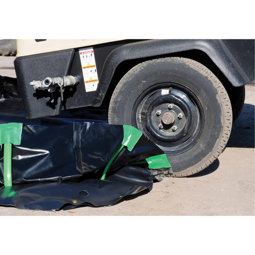 Ultra-Containment Berm&reg;, 179 US gal. Capacity, 4' W x 6' L x 12" H, Stake Wall Equipment World