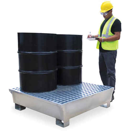 Ultra-Spill Pallet en acier, 4 barils, Capacit&eacute; de d&eacute;versement 68 gal. US, 49,1" x 47,1" x 10,9" Equipment World