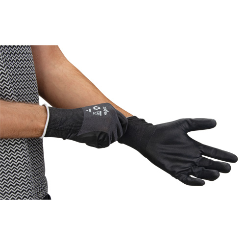 Eco-Friendly Breathable Coated Gloves, 7, Foam Nitrile Coating, 21 Gauge, Nylon/RPET Shell Equipment World