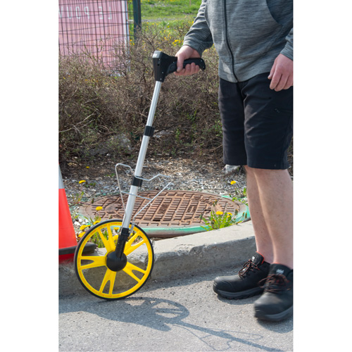 Digital Distance Measuring Wheel, 12.5"/31.8 cm, 99999.9 m Range, Feet/Metres Equipment World