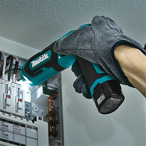 Impact Driver Kit, 1/4", 220 in-lbs Max. Torque, 7.2 V, Lithium-Ion Equipment World