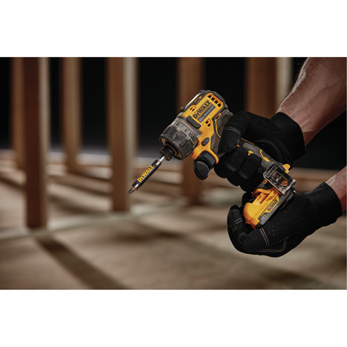 Xtreme Brushless Screwdriver Kit, 1/4", 12 V, 200 UWO Max. Torque, Lithium-Ion Battery Equipment World
