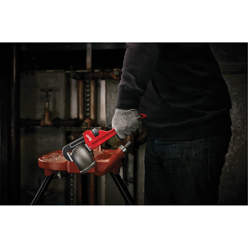 Pipe Wrench, 1-1/2" Jaw Capacity, 10" Long, Powder Coated Finish, Ergonomic Handle Equipment World