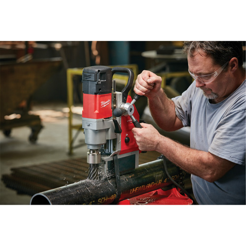Ensemble de perceuse &eacute;lectromagn&eacute;tique, 1-5/8", Pression de la pointe 750 lb Equipment World
