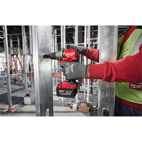 Ensemble perceuse/visseuse M18 FUEL, Lithium-ion, 18 V, Mandrin 1/2", Couple 1400 lp-po Equipment World