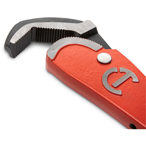 Self-Adjusting Steel Pipe Wrench, 2-1/2" Jaw Capacity, 16" Long, Powder Coated Finish, Non-Ergonomic Handle Equipment World