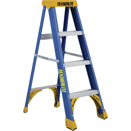 Industrial Duty Stepladders (6300 Series), 4', Fibreglass, 250 lbs. Capacity, Type 1 Equipment World