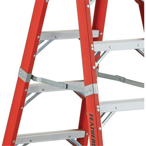 6600 AA Series Industrial Extra Heavy-Duty 2-Way Stepladders, Fibreglass, 375 lbs. Capacity, 4' Equipment World