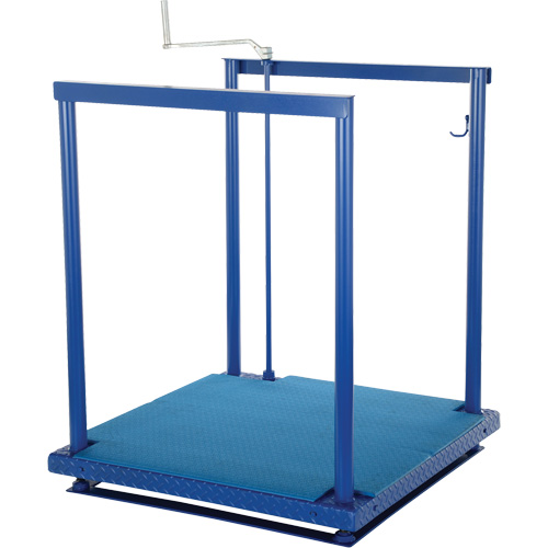 Ergonomic Posi-Crank Platform With Anti-Fatigue Mat, 36" W x 72" D, 500 lbs. Capacity, All-Welded Equipment World