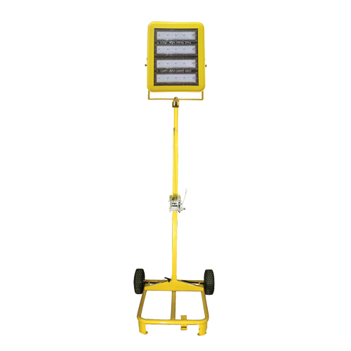 Chariot d'&eacute;clairage &agrave; t&ecirc;te unique avec treuil, DEL, 200 W, 30000 lumens, Boîtier en Aluminium Equipment World