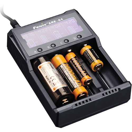 Chargeur de batterie multifonction ARE-A4 Equipment World