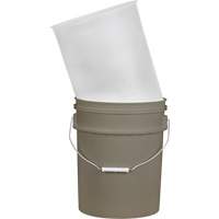 Doublure pour seau en plastique, 11-1/4" dia. x 14" h, 5 gal. US (4,16 gal. imp.) capacit&eacute; Equipment World