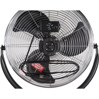 Ventilateur sur pi&eacute;destal haute vitesse, Commercial, 3 Vitesses, Diam&egrave;tre de 20" Equipment World