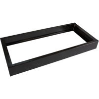 Base encastr&eacute;e pour casiers robustes enti&egrave;rement soud&eacute;e Concorde, 3 Blocs, 4" lo x 36" la x 17" p, Noir, Acier Equipment World