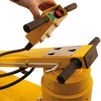 Mammut Jack, 165 Ton(s), Air Hydraulic Equipment World