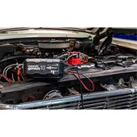 Chargeur de batterie 10 A Genius 10 Equipment World