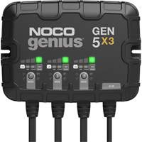 Chargeur de batterie embarqu&eacute; &agrave; 3 sorties de 15 amp&egrave;res Gen5X3 Genius Equipment World