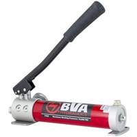 Pompe manuelle &agrave; deux vitesses avec r&eacute;servoir de 21,4 po³ Equipment World