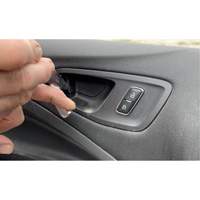 Outil &agrave; double extr&eacute;mit&eacute; pour enlever les garnitures Equipment World