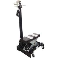 Cric de service de plancher &agrave; profil bas, 12 tonne(s) Capacit&eacute;, 7-1/2" Abaiss&eacute;e, 15" &eacute;lev&eacute;e, Air comprim&eacute;/hydraulique Equipment World
