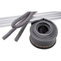 Porte de garage &agrave; balayage calfeutrant Equipment World