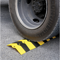 Syst&egrave;me de protection de c&acirc;bles Ultra-Sidewinder - grand , 14,125" x 13,675" x 2,13", 13500 lb (6,75 tons) Equipment World