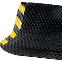 Hog Heaven No. 423 Mats, Diamond, 3-3/4' x 5-3/4' x 5/8", Black/Yellow, Nitrile Equipment World