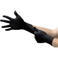 Onyx&reg; Gloves, Small, Nitrile, 3.5-mil, Powder-Free, Black Equipment World