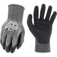 Gants r&eacute;sistants aux coupures SpeeKnit C3, Taille Moyen/8, Calibre 10, Rev&ecirc;tement Mousse de nitrile, Enveloppe en PEHP, ASTM ANSI niveau A3/EN 388 niveau C Equipment World