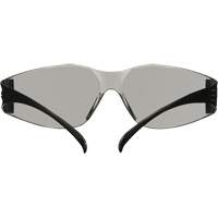 Lunettes de protection de s&eacute;rie 100 SecureFit, Lentille Gris/Int&eacute;rieur/ext&eacute;rieur, Antibu&eacute;e/Anti-&eacute;gratignures, ANSI Z87+/R&eacute;pond ou surpasse la norme CSA Z94.3 Equipment World