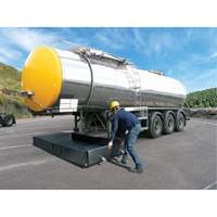 Berme Ultra-Tanker Berm, Capacit&eacute; 374 gal. US, 5' la x 10' lo x 12" h, Paroi en mousse Equipment World