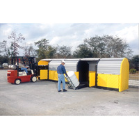 P20 Plus Ultra-Hard Top Spill Pallets sans drain, 312" lo x 79" la x 62" h, Capacit&eacute; de charge 9000 lb Equipment World