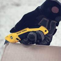 Self-Retracting Utility Knife, Steel, Cushion Handle Equipment World