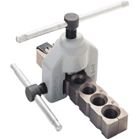 Outils &agrave; &eacute;vaser manuel no 345-DL a/coupe-tube no 150 et mallette de transport Equipment World