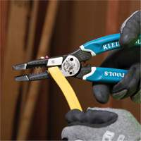 Outil polyvalent Klein-Kurve pour d&eacute;nuder, couper et sertir les fils, 8-1/4" lo, 8 - 20 AWG Equipment World