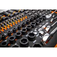 Jeu d'outils pour m&eacute;canicien Bolt Biter dans un plateau de rangement en mousse 97 mcx Equipment World